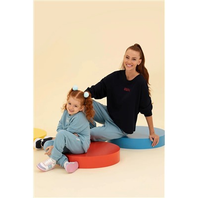 Kadın Lacivert Bisiklet Yaka Basic Sweatshirt