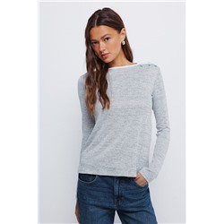 Camiseta botones hombro cuello