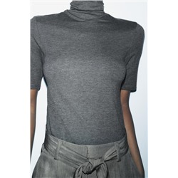 TURTLENECK T-SHIRT