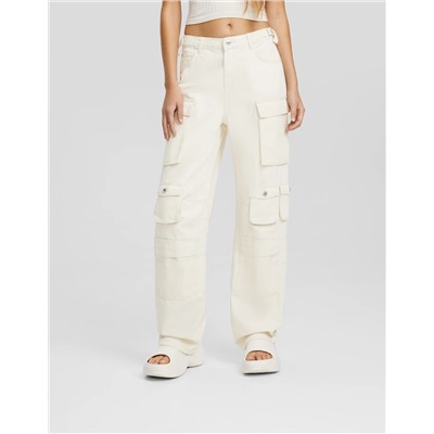 Pantalón cargo multipocket sarga