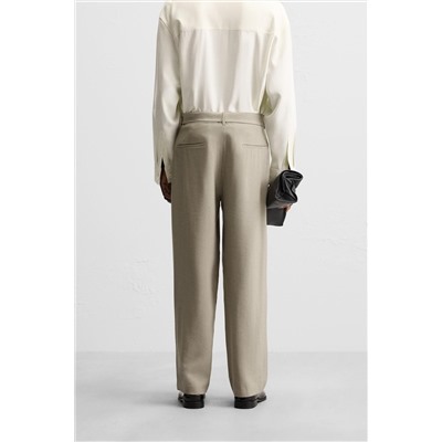 PANTALÓN PLIEGUES CINTURÓN