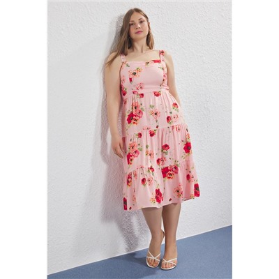 Pembe Çiçekli Askılı Midi Yazlık Dokuma Büyük Beden Elbise TBBSS25AH00104