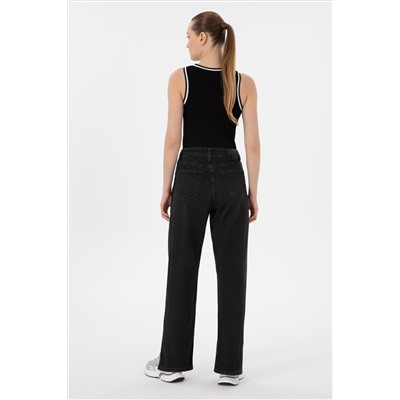 Kadın Siyah Straight Fit Jean Pantolon