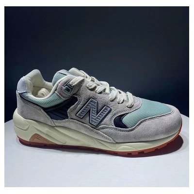 Кроссовки NB
