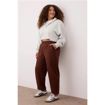 Kahverengi Loose Jogger İnce Paçası Lastikli Esnek Bel Örme Büyük Beden Eşofman Altı TBBAW23AJ00002