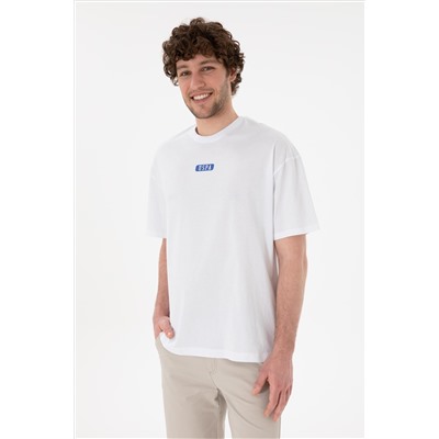 Erkek Oversize Fit Bisiklet Yaka Beyaz Tişört