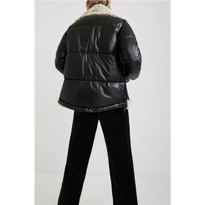 Chaqueta biker oversize acolchada borreguito
