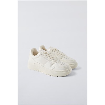 MINIMALIST LACE-UP SNEAKERS