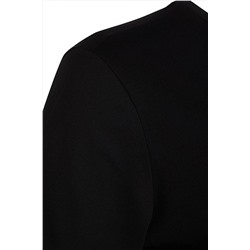 Siyah Boyfriend Bisiklet Yaka Yırtmaçlı %100 Pamuk Örme T-Shirt TBBSS22BF0031