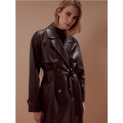 Trenchcoat aus Kunstleder