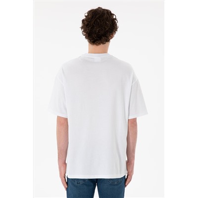 Erkek Oversize Fit Bisiklet Yaka Beyaz Tişört