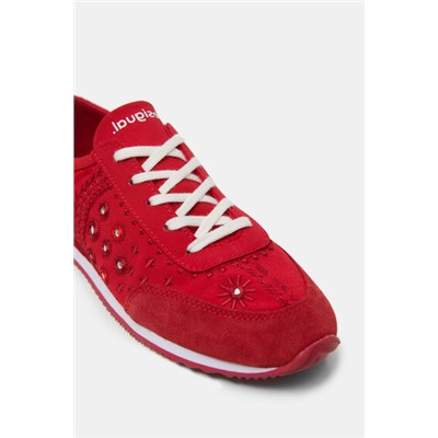 Zapatillas de piel bordadas