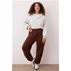 Kahverengi Loose Jogger İnce Paçası Lastikli Esnek Bel Örme Büyük Beden Eşofman Altı TBBAW23AJ00002