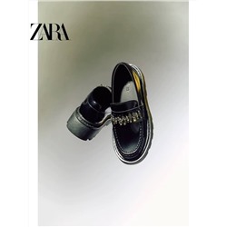 ZARA  😍 официальный сайт⚡️ лакированные лоферы    для маленьких модниц со  скидкой  44🛍    ✅Цвет: на фото     ✅Материал: pu