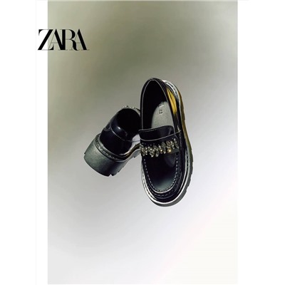ZARA  😍 официальный сайт⚡️ лакированные лоферы    для маленьких модниц со  скидкой  44🛍    ✅Цвет: на фото     ✅Материал: pu