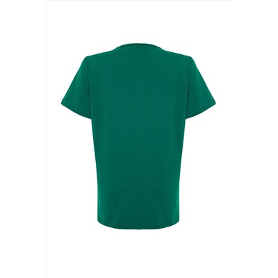 Yeşil Yaka Detaylı Boyfriend Fit %100 Pamuk Örme Büyük Beden T-Shirt TBBSS22TS1027