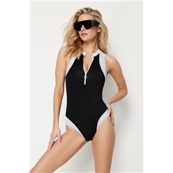TRENDYOLMİLLA Siyah Halter Yaka Fermuarlı Mayo TBESS21MA0014