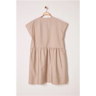 Camel Düğmeli Poplin Dokuma Büyük Beden Elbise TBBSS25AH00161