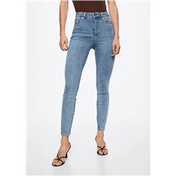 Jeans skinny tiro alto  -  Mujer | MANGO OUTLET España