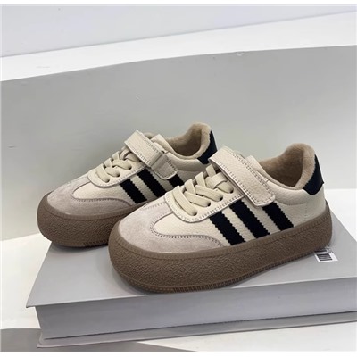 Кроссовки для мальчиков и девочек