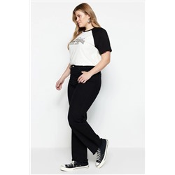 Siyah Yüksek Bel Pis Uç Detaylı Geniş Paça Comfort Büyük Beden Wide Leg Jeans TBBSS23CJ00009