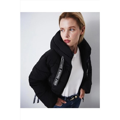 MISS IPEKYOLSlogan şeritli şişme mont