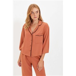 TRENDYOLMİLLA Gül Kurusu Biyeli Gömlek-Pantolon Dokuma Pijama Takımı THMAW21PT0292