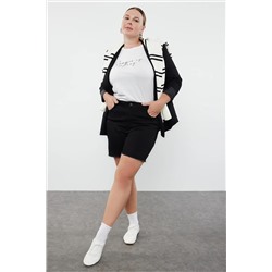 Siyah Yüksek Bel Skinny Denim Şort & Bermuda TBBSS22AP0008