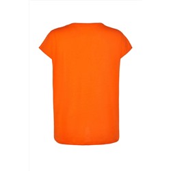 Turuncu Boyfriend V Yaka Yırtmaçlı %100 Pamuk Örme T-Shirt TBBSS22BF0036