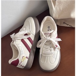 Кроссовки для девочек. Тренд 2026