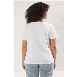 Beyaz Slim Fit Fiyonk Detaylı Crop Boy Büyük Beden Örme T-shirt TBBSS25BF00001