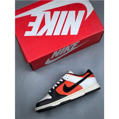 Кроссовки Эксклюзивная версия с черно-белой строчкой NIK*E SB Dunk Low