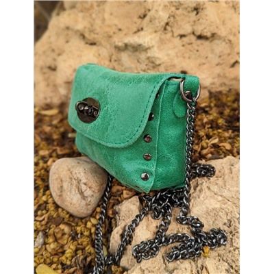 AB.Z · Pelle · 22-02 (300) САЛАТОВЫЙ
