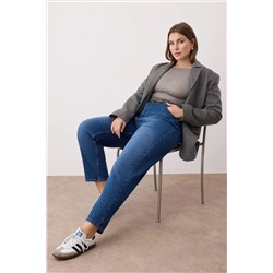 Koyu Mavi Mavi Yüksek Bel Mom Fit Jeans TBBAW24CJ00050