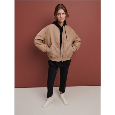 Bomberjacke mit Füllung aus Recyclingstoff