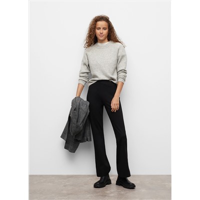 Pantalón flare aberturas