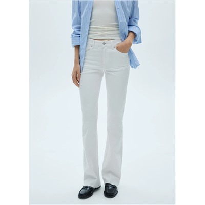 Jeans flare tiro medio