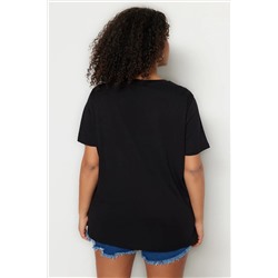 Siyah Boyfriend Fit Slogan Baskılı Bisiklet Yaka %100 Pamuk Örme Büyük Beden T-Shirt TBBSS23BF00022
