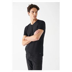 Mavi V Yaka Siyah Basic Tişört Slim Fit / Dar Kesim 063748-900