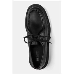 Zapatos acordonados