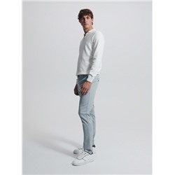Schlichte Chinohose