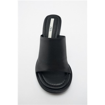 LEATHER HIGH-HEEL SANDALS