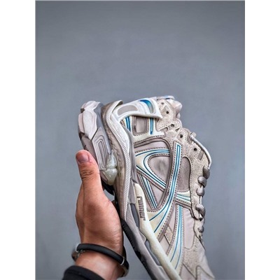 Кроссовки BALENCIAG*A Runner Sneaker