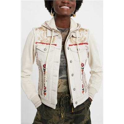 Chaqueta vaquera slim capucha