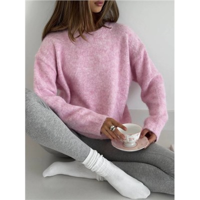 Женский свитер свободного покроя