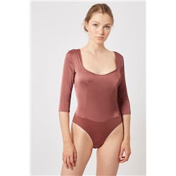 Body Marrón