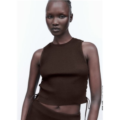 RIBBED HALTERNECK TOP