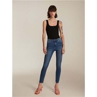 Push-up-Jeans im Slim-Fit
