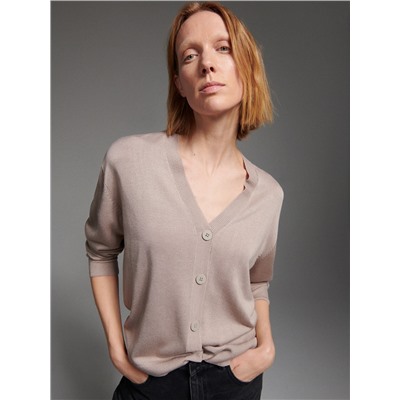Leichte Strickjacke aus Viskosemischung