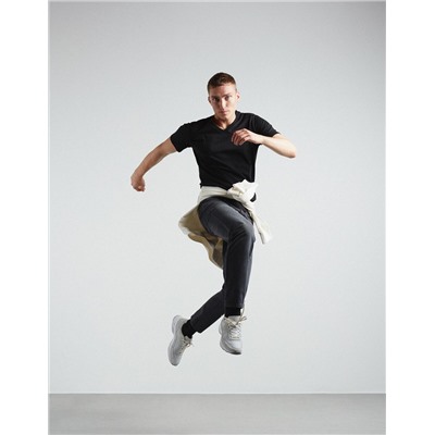 V-neck T-shirt, Men, Black